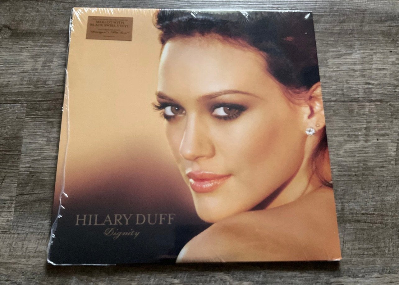Hilary Duff Dignity Merlot Vinyl, Ophalen of Verzenden, Zo goed als nieuw, 12 inch