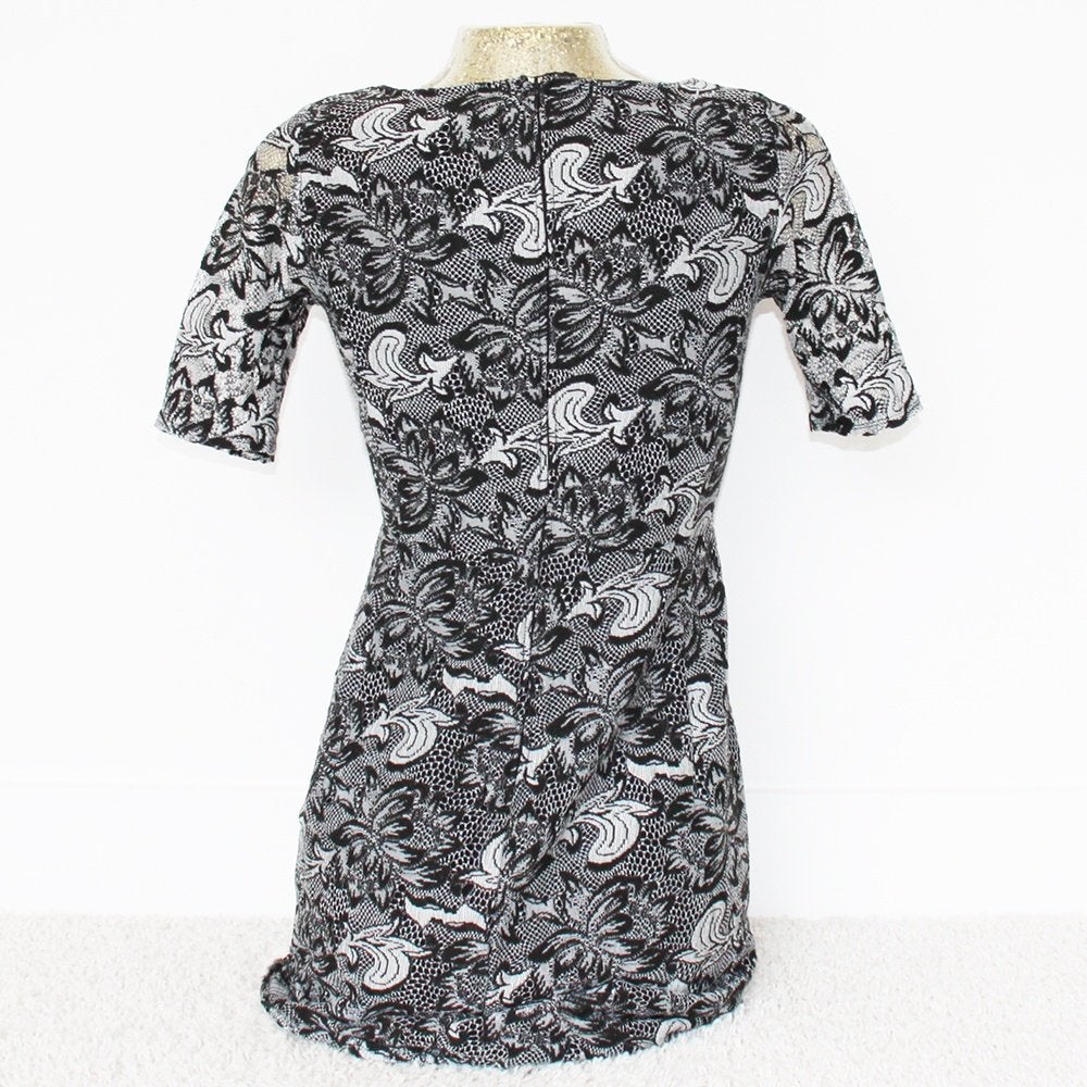 Prachtig Vanilia Jurkje (maat 38) - 86 € 65,-, Kleding | Dames, Maat 38/40 (M), Overige kleuren, Vanilia, Ophalen of Verzenden