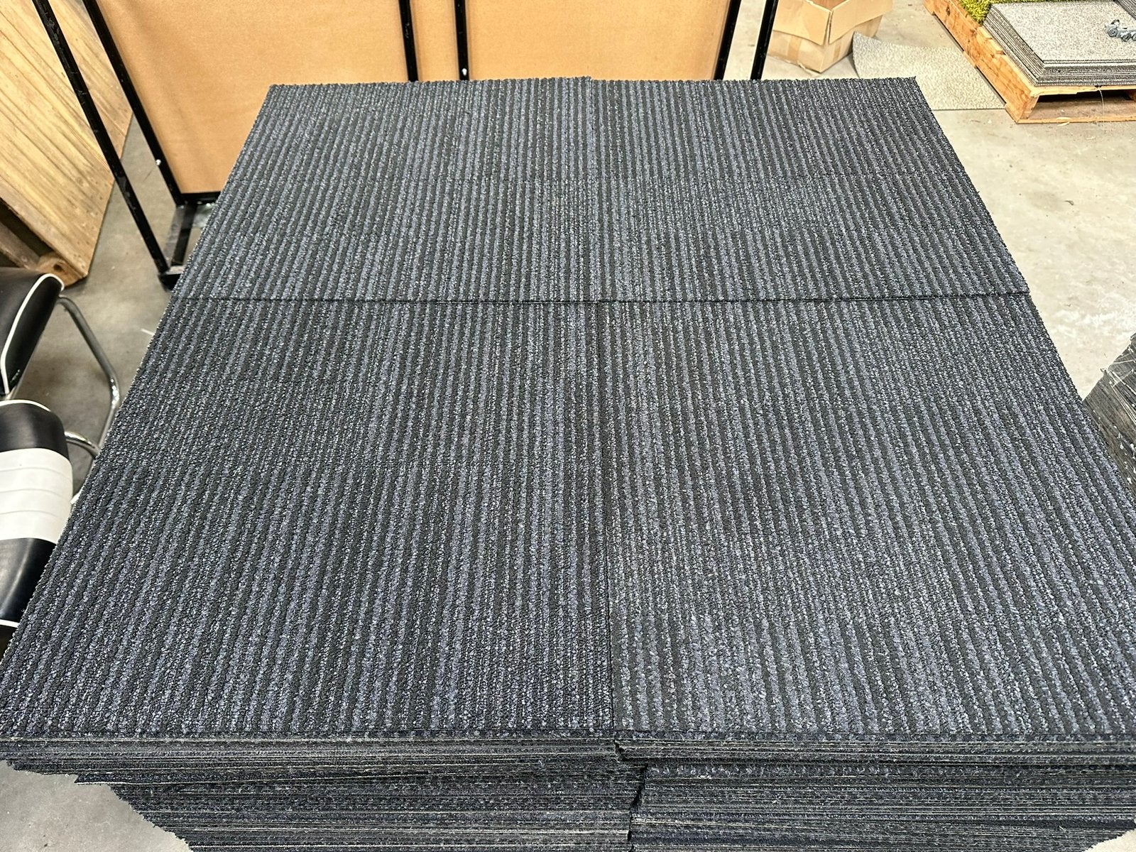 Tapijttegels 50x50 cm interface 750m2 / 3000 stuks, Ophalen, Gebruikt, Q, Q