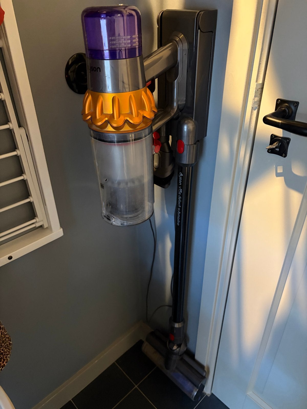 Dyson V15 Detect Absolute met Dyson Submarine dweilfunctie, Witgoed en Apparatuur, Draadloos, Ophalen of Verzenden, Zo goed als nieuw