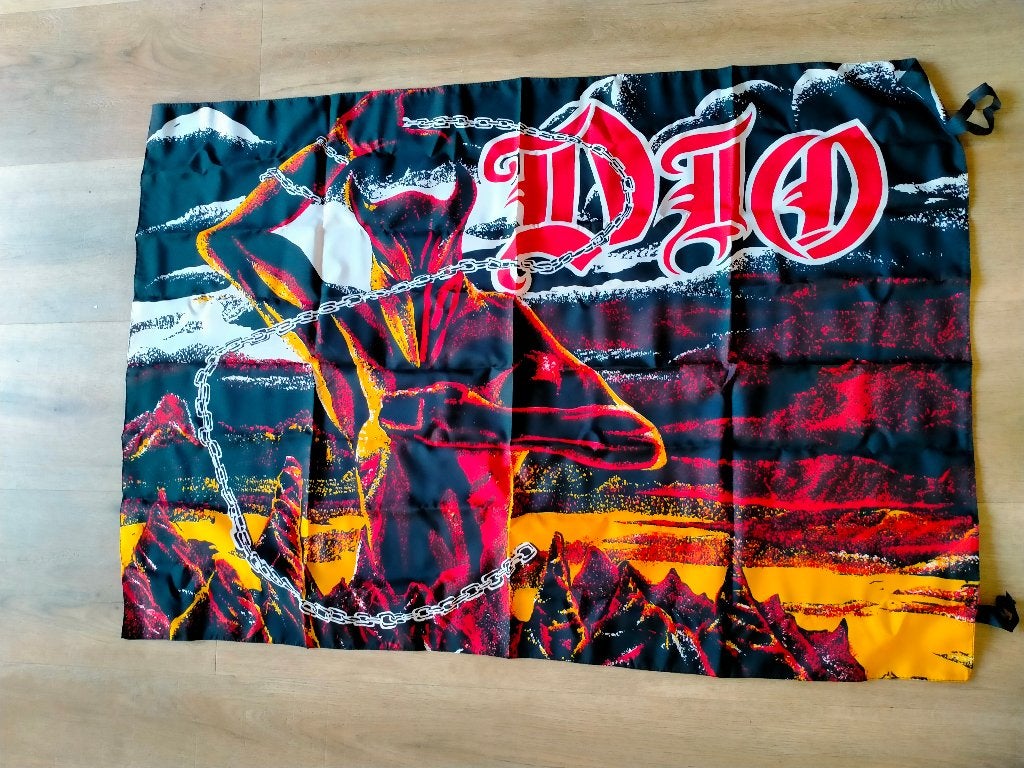 Dio Holy diver hardrock metal vintage muziek artiest vlag, Ophalen of Verzenden, Zo goed als nieuw