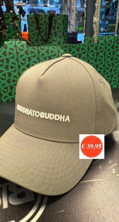 BUDDHA TO BUDDHA CAP € 39,95, Sieraden, Tassen en Uiterlijk, Armbanden, Ophalen of Verzenden, Nieuw, Grijs, Overige materialen