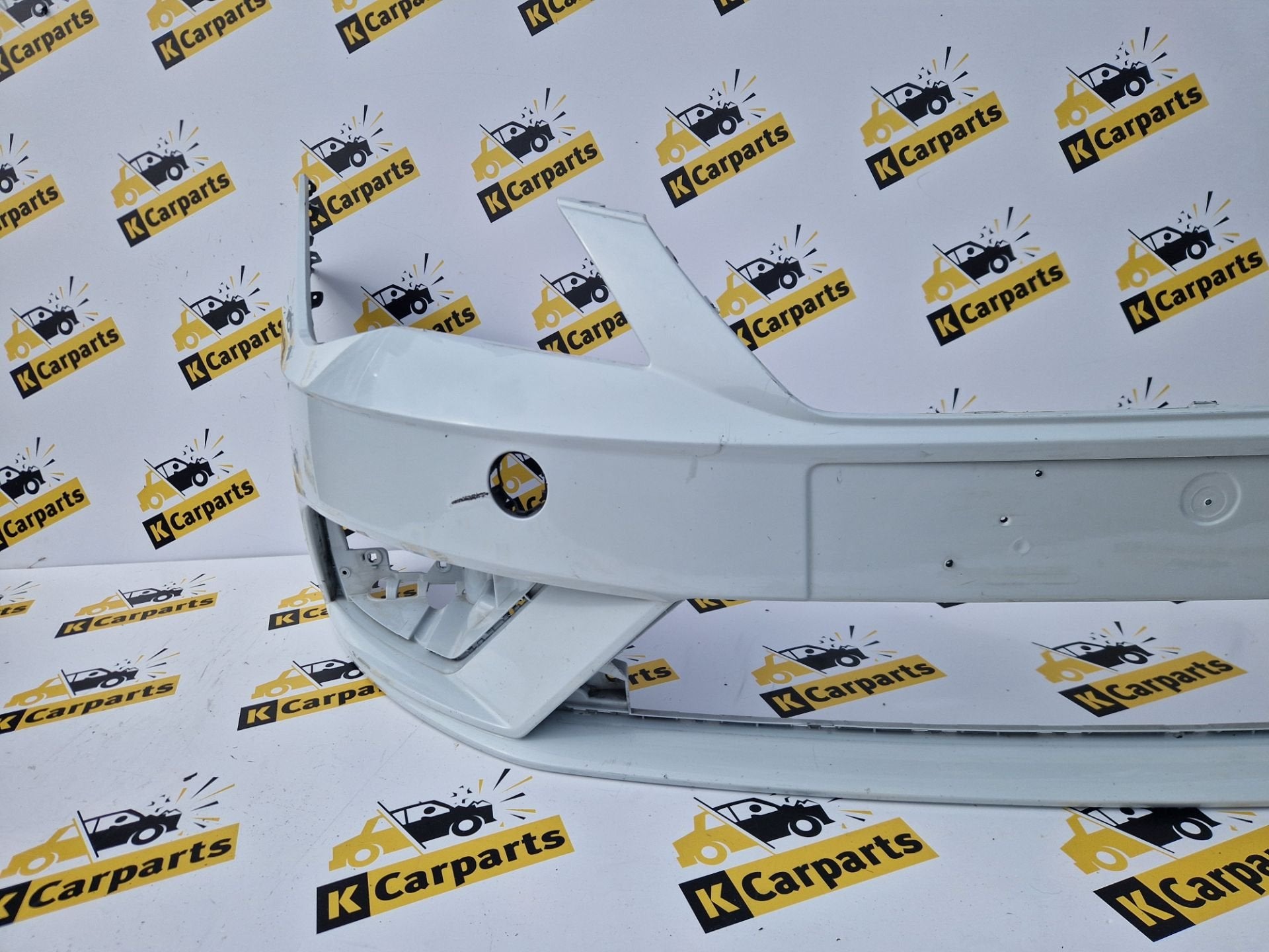 Voorbumper Seat Leon II Facelift Bumper 17-22 5f0807221R, Gebruikt, Voor, Autovia A-2, Km 585 585
08760  Martorell, ES, Ophalen of Verzenden