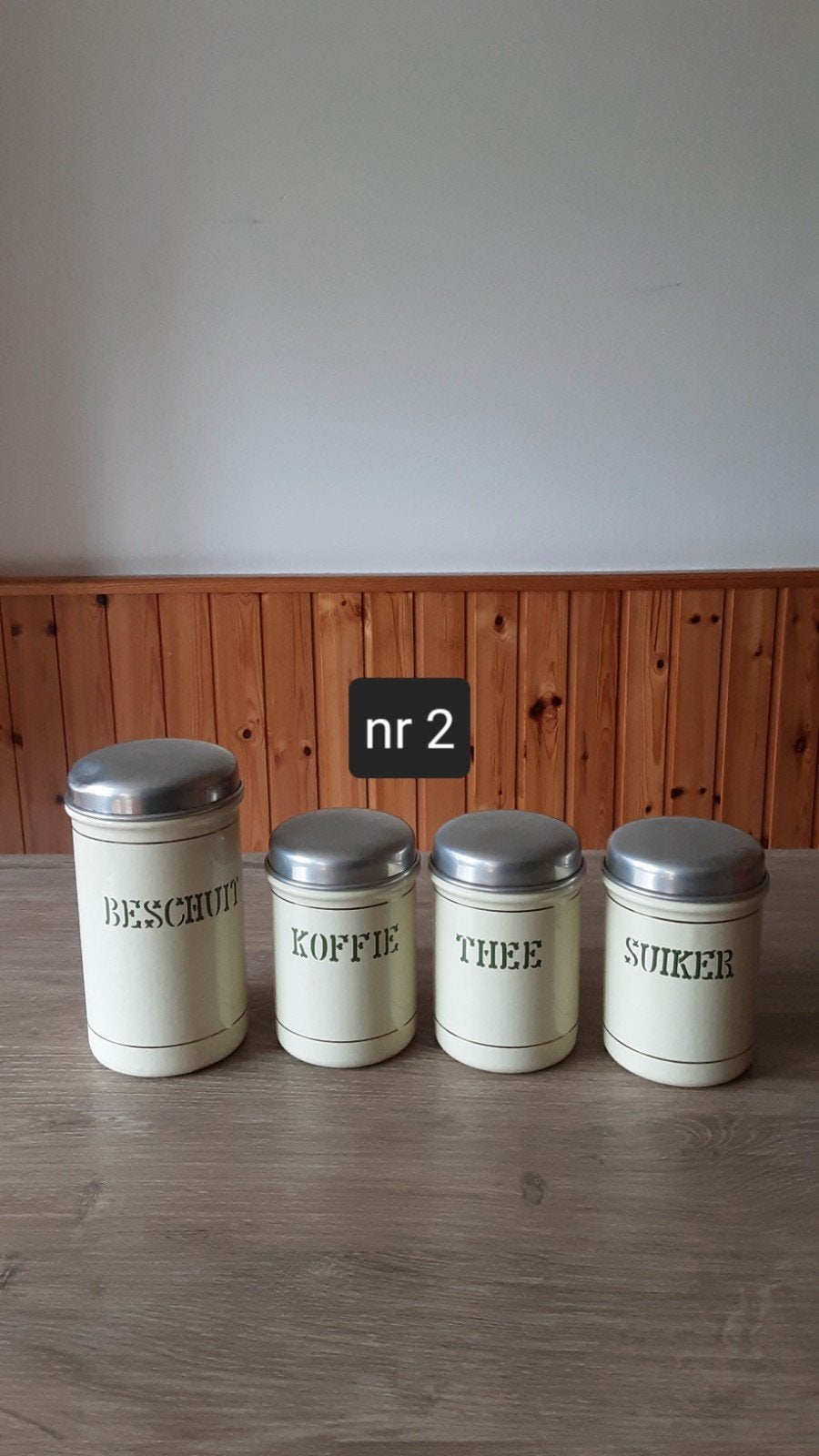 EMAILLE BEIGE BUSSENSET MET GOUDEN BIES VAN BK., Ophalen of Verzenden