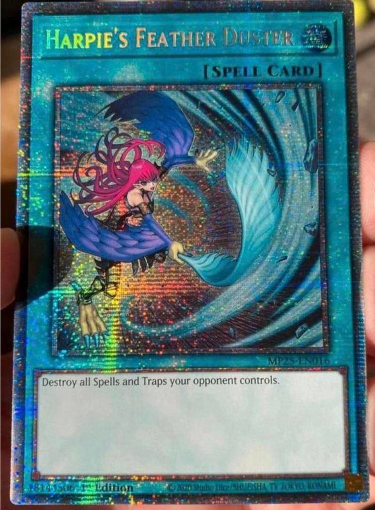 Yu-Gi-Oh! Harpie’s Feather Duster MP25!1st Starlight Rare !, Ophalen of Verzenden, Zo goed als nieuw, Losse kaart, Foil