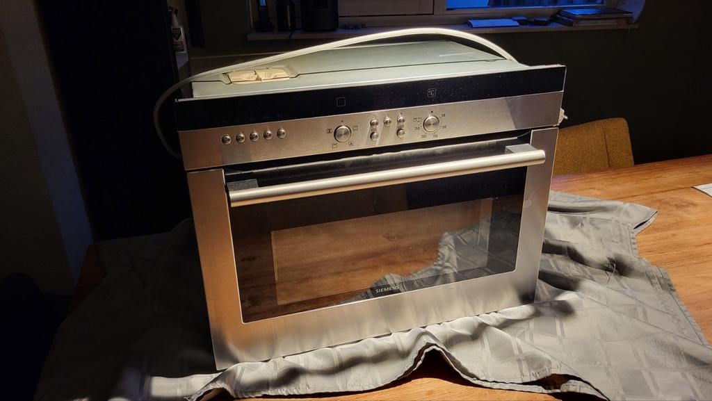 Opknapper Siemens Inbouw Oven met Magnetronfunctie HB84K550N, Witgoed en Apparatuur, Ovens, 45 tot 60 cm, Gebruikt, 60 cm of meer
