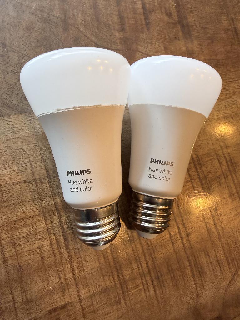 Hue E27 - Color and white, Led-lamp, Minder dan 30 watt, Zo goed als nieuw, E27 (groot)