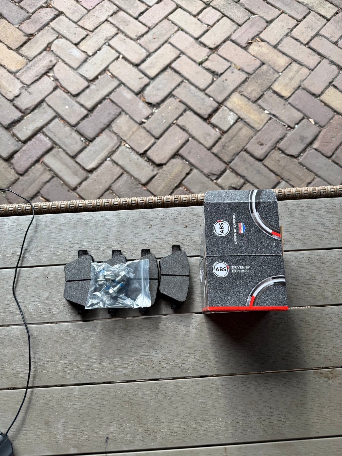 Nieuwe ABS remblokken - Set van 4, Ophalen of Verzenden, Nieuw, Universele onderdelen