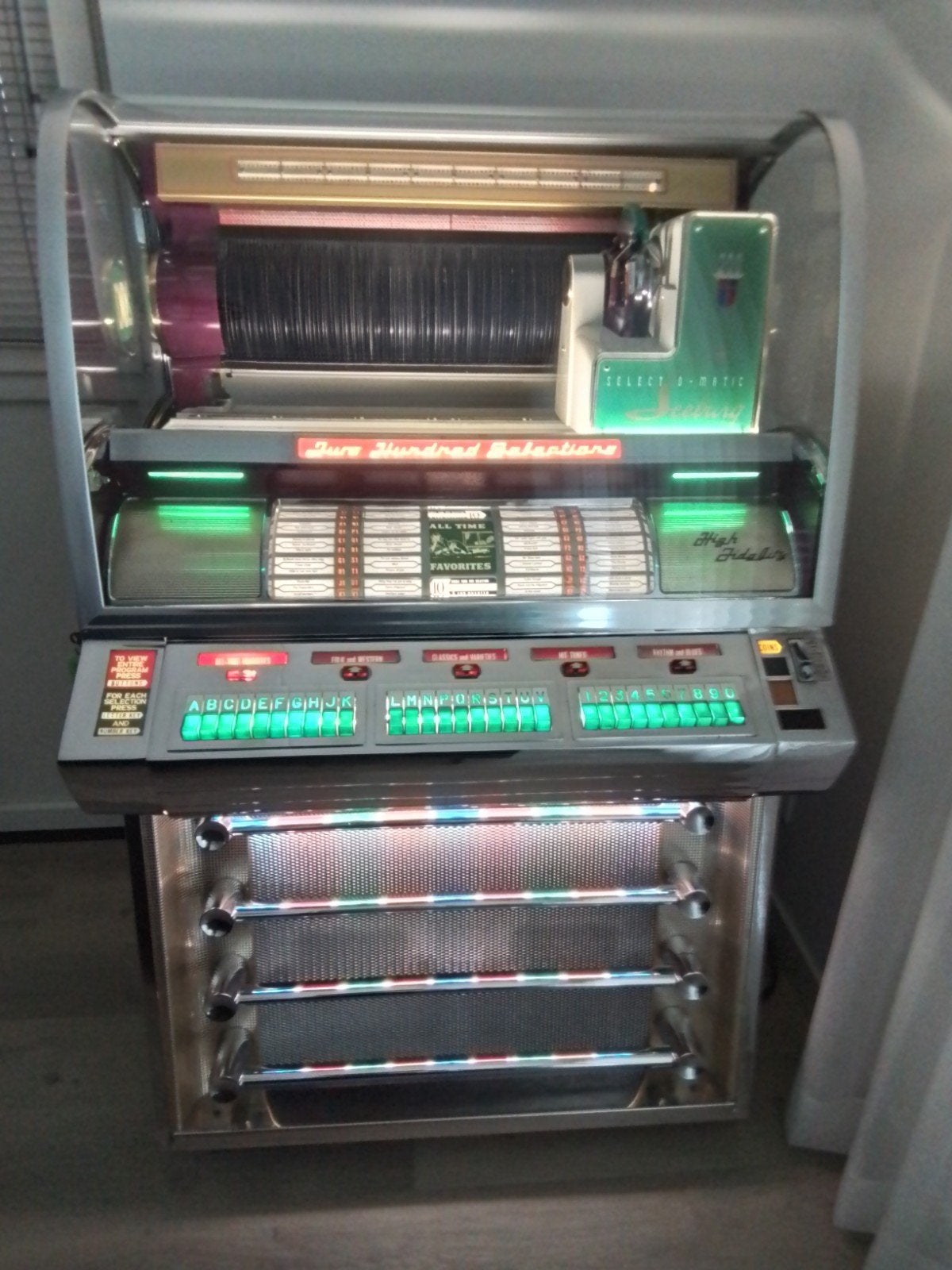 jukebox Seeburg V 200, Verzamelen, Ophalen, Zo goed als nieuw, 1950 tot 1960, Seeburg