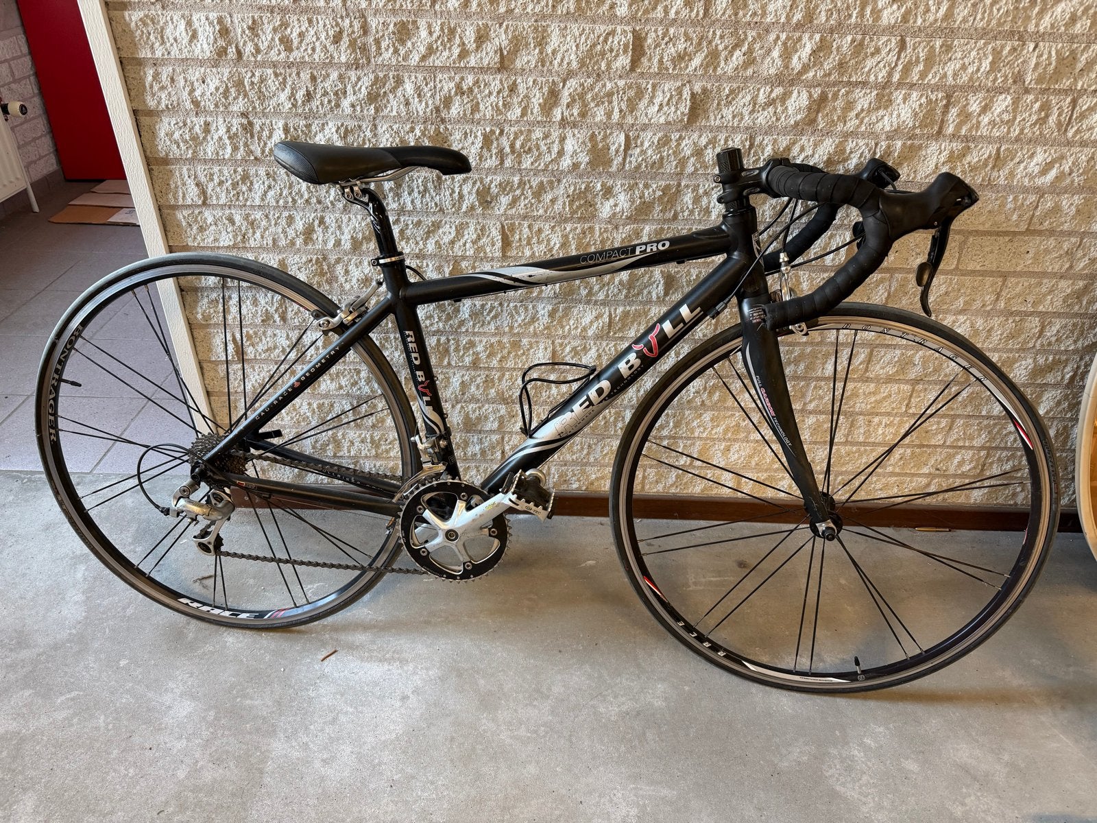 Racefiets voor kinderen 9-12 jaar - Red Bull Compact Pro, Gebruikt, 26 inch, Aluminium, Minder dan 49 cm
