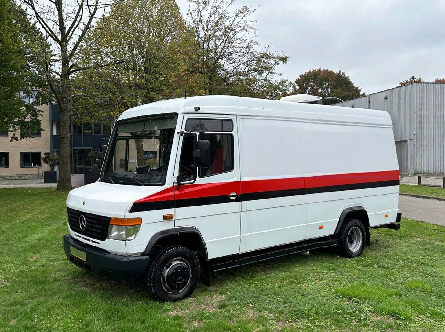 Te Koop Mercedes Vario 615D, Wit, Particulier, Te koop, Euro 3