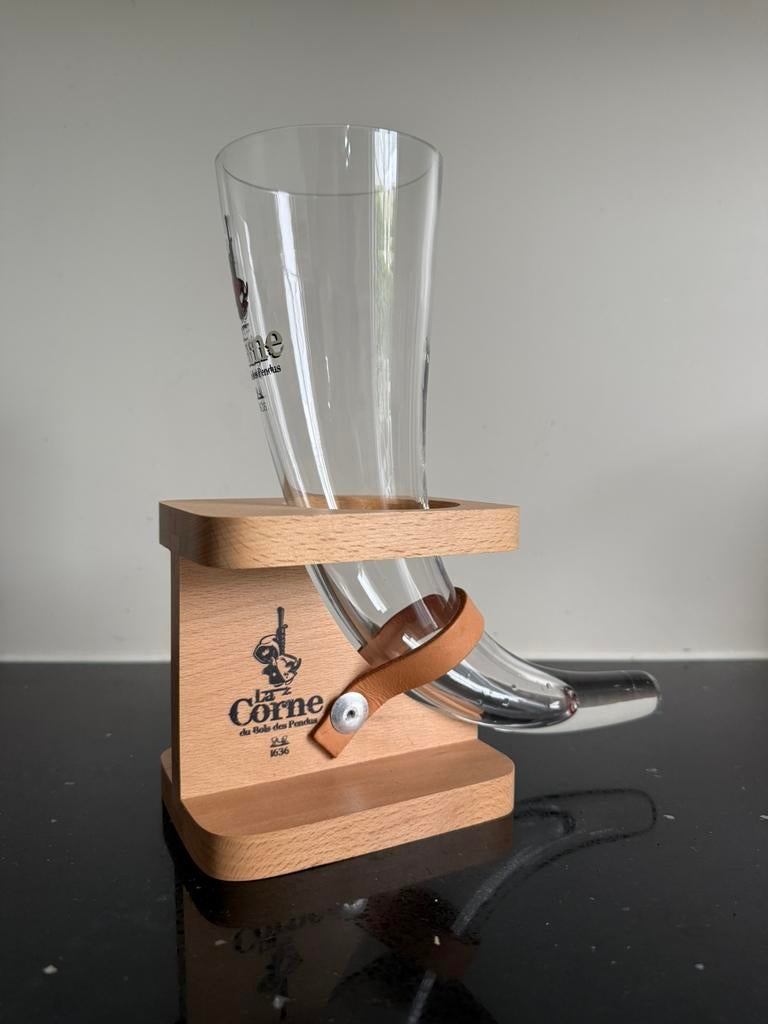 La Corne bierglas met houder (glazen hoorn), Ophalen of Verzenden, Zo goed als nieuw, Bierglas