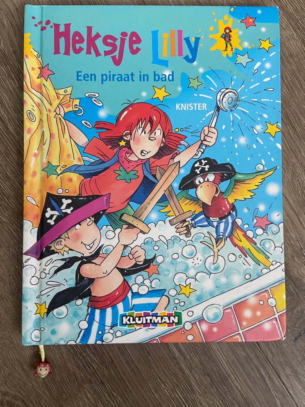 Heksje Lilly-een piraat in bad, Ophalen of Verzenden, Gelezen, Fictie algemeen