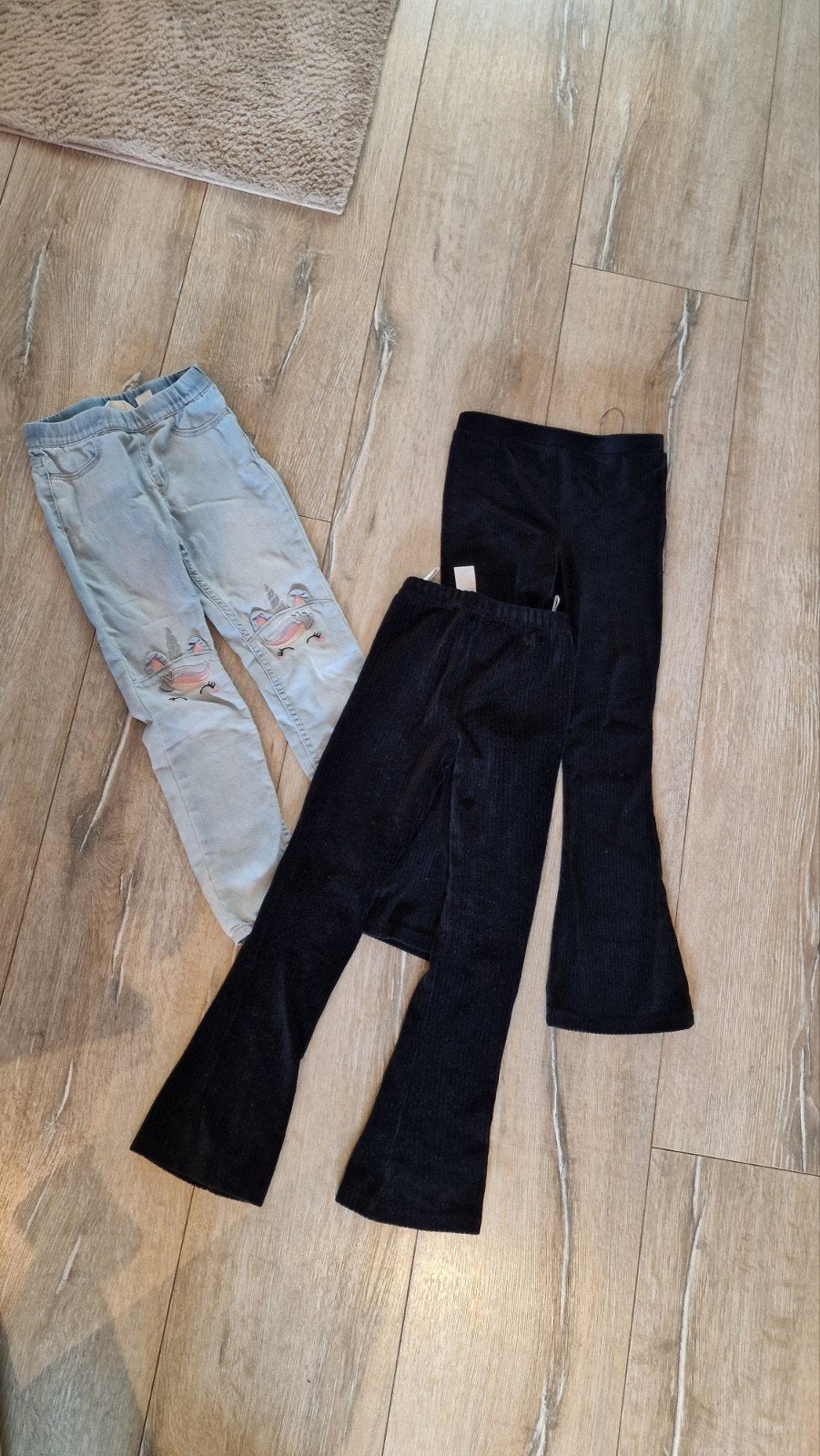 3 Meisjesbroeken Maat 122: Unicorn & Ribbed Flare, Ophalen