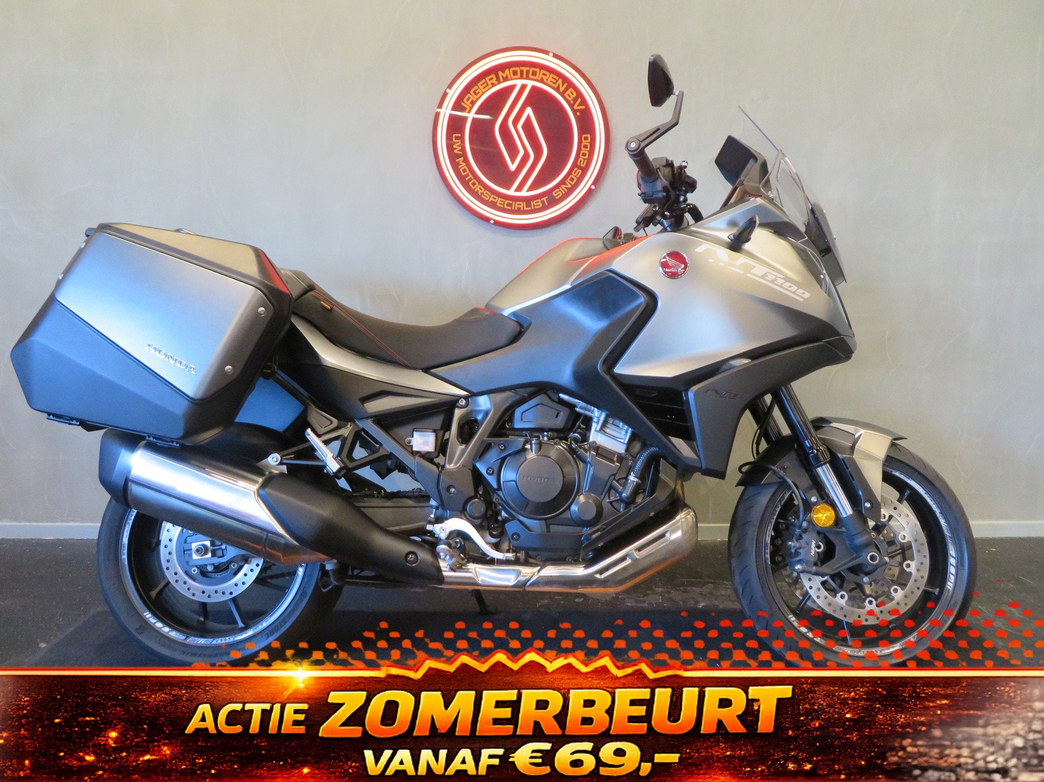 Honda NT 1100 NIEUWSTAAT VELE OPTIES! (bj 2022), Bedrijf, Toermotor, 1100 cc