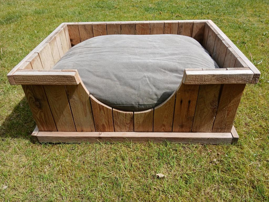 Houten hondenmand inclusief kussen, Dieren en Toebehoren, Ophalen, Gebruikt, Overige