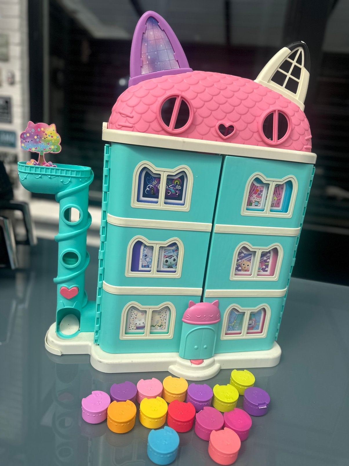 Gabby's poppenhuis/dolhouse, Ophalen, Zo goed als nieuw, Poppenhuis