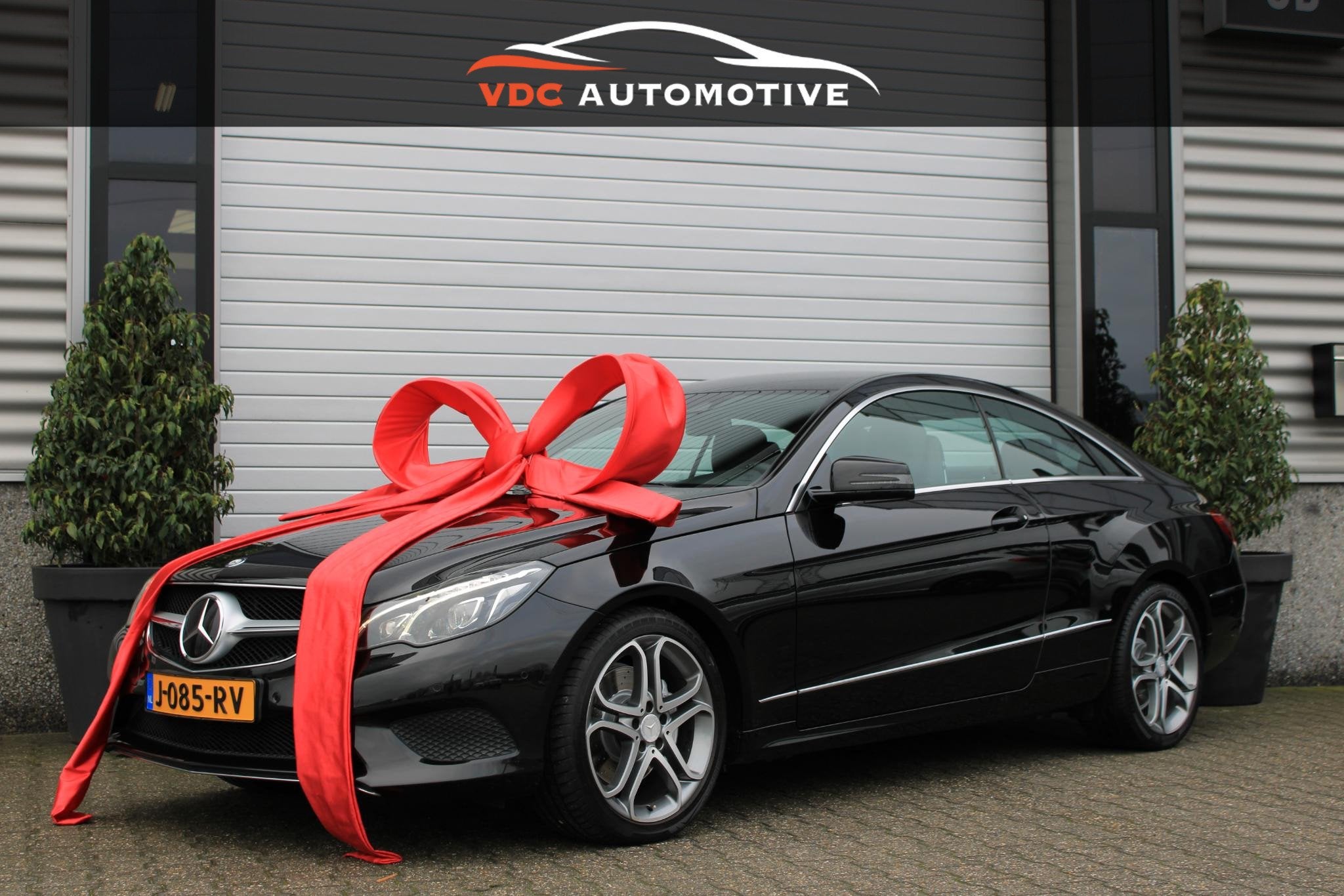 Mercedes-Benz E-Klasse Coupé 200 CGI Aut Distronic | Stoelv, Automaat, Euro 5, Achterwielaandrijving, Zwart
