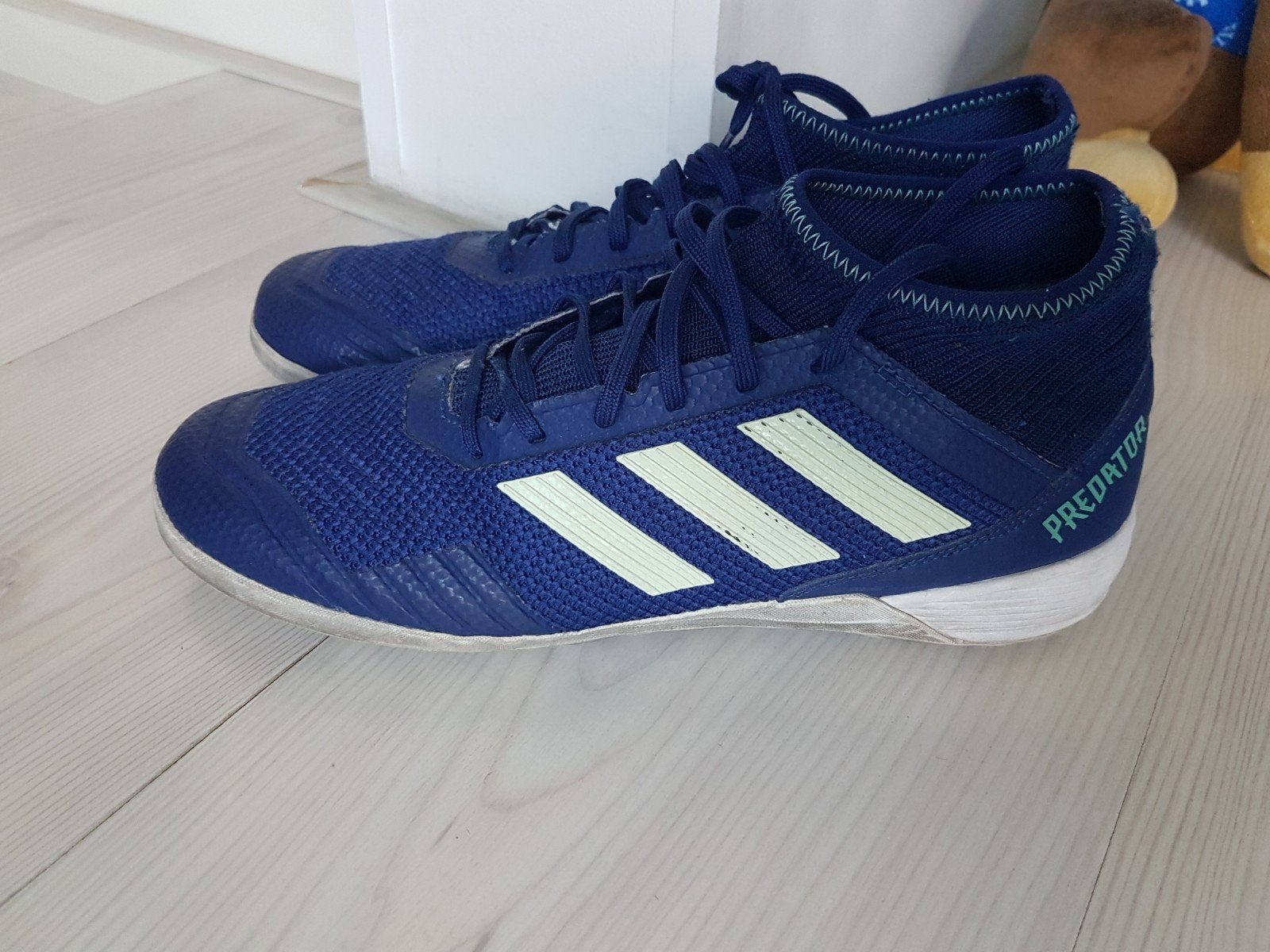 Adidas heren voetbalschoenen size 42/42.5, Maat XS of kleiner, Ophalen of Verzenden, Schoenen