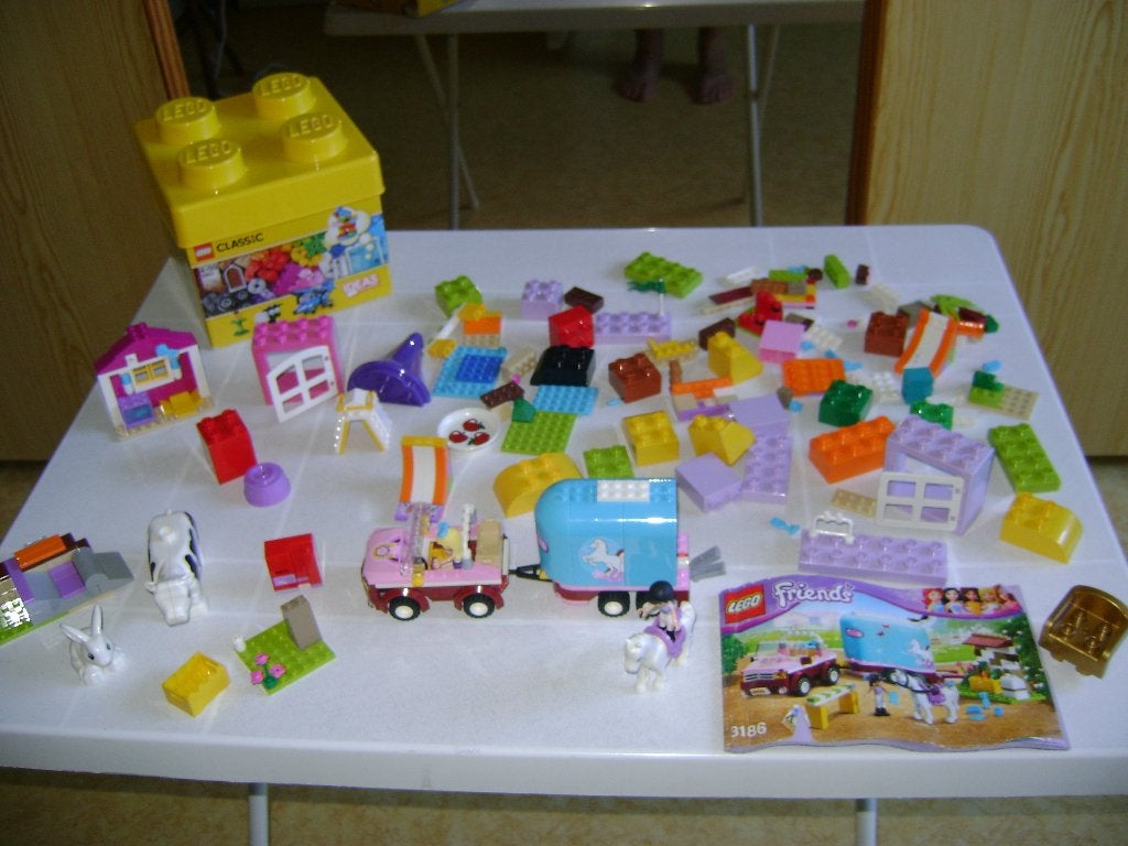 legodoos met lego friends met jeep trailer paard jockey huis, Overige thema's, Lego, Overige typen, Ophalen of Verzenden