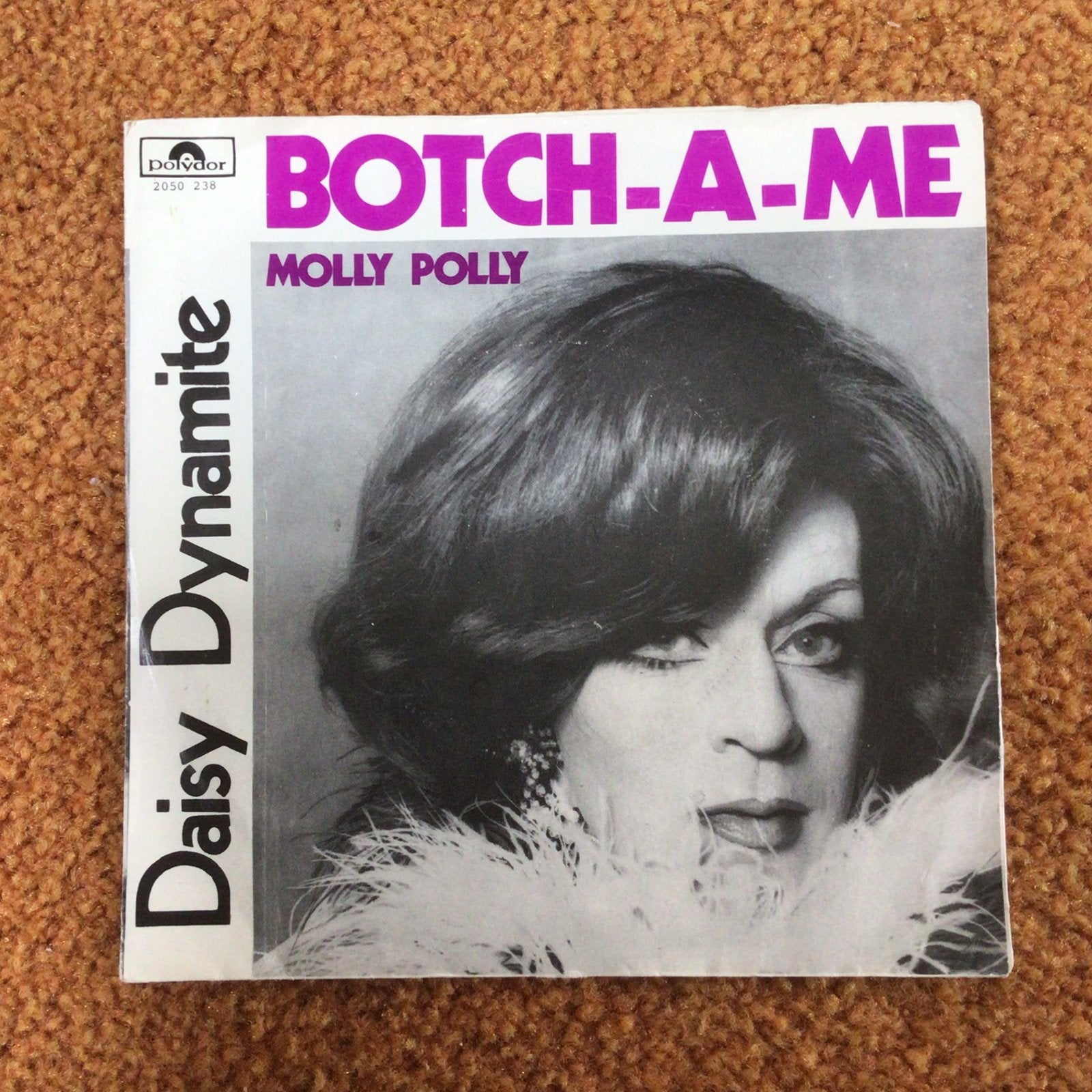 Daisy Dynamite, Ophalen of Verzenden, Zo goed als nieuw, Nederlandstalig