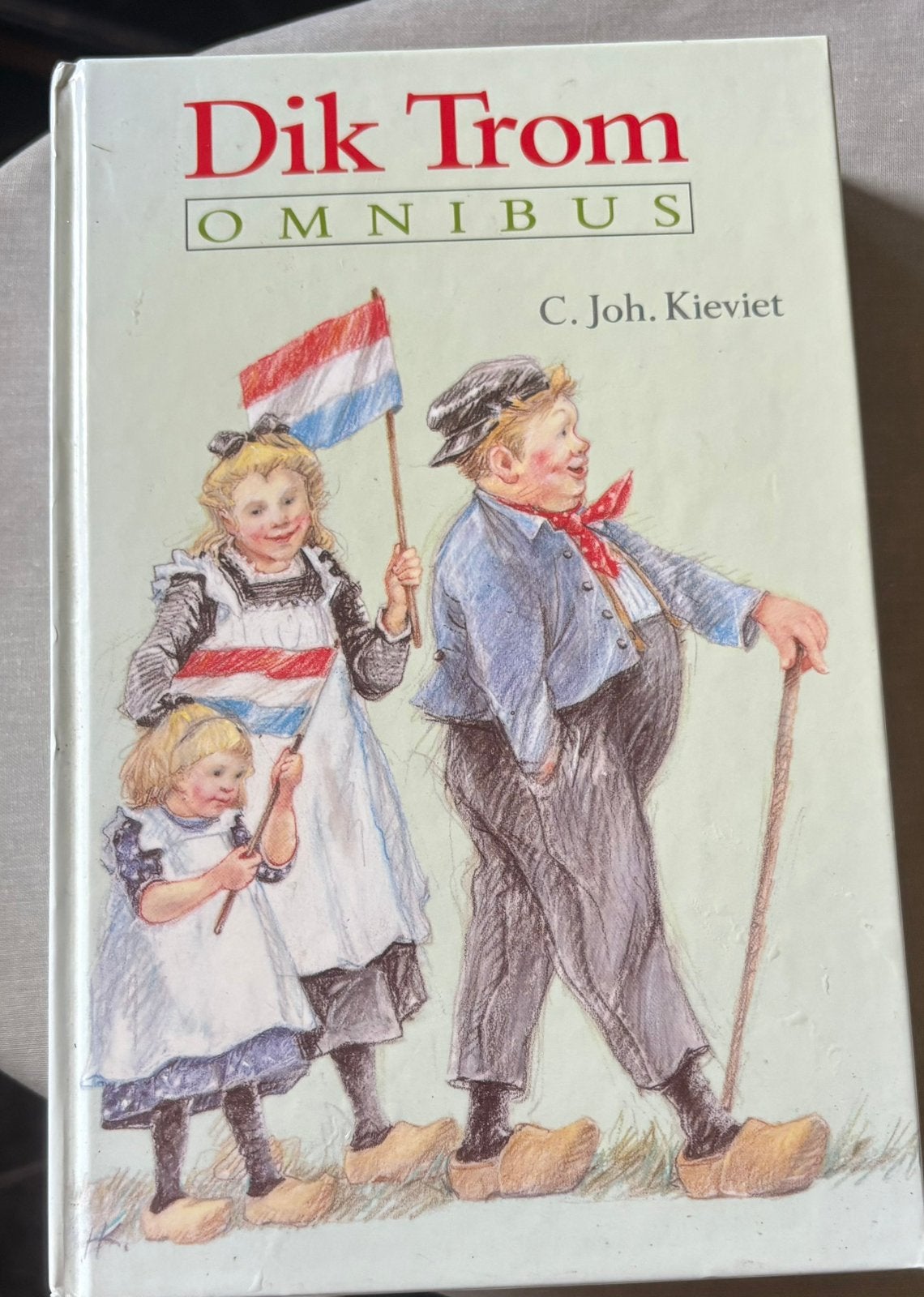 Kieviet - Dik trom omnibus, Boeken, Ophalen of Verzenden, Zo goed als nieuw, Kieviet, Fictie algemeen