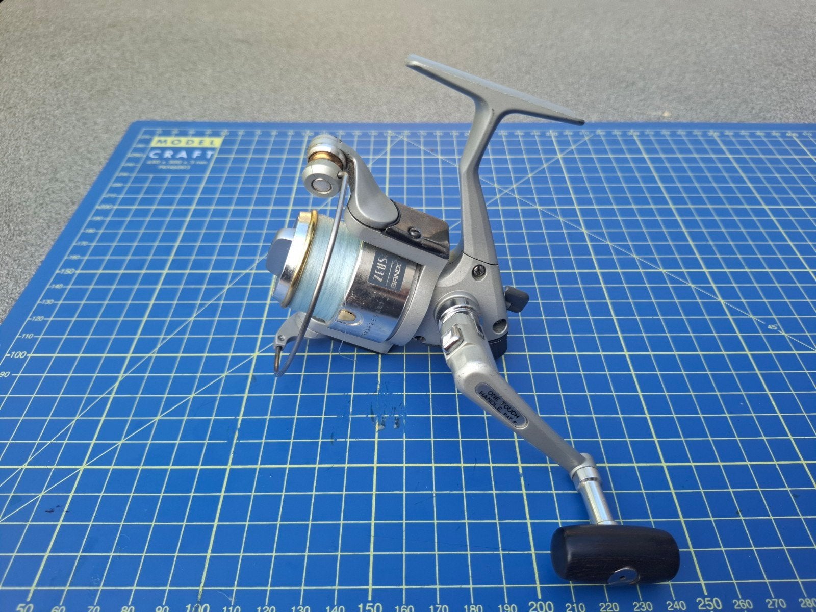 Te koop aangeboden zeus 600 Bando spinmolen, Watersport en Boten, Ophalen of Verzenden, Gebruikt, Molen