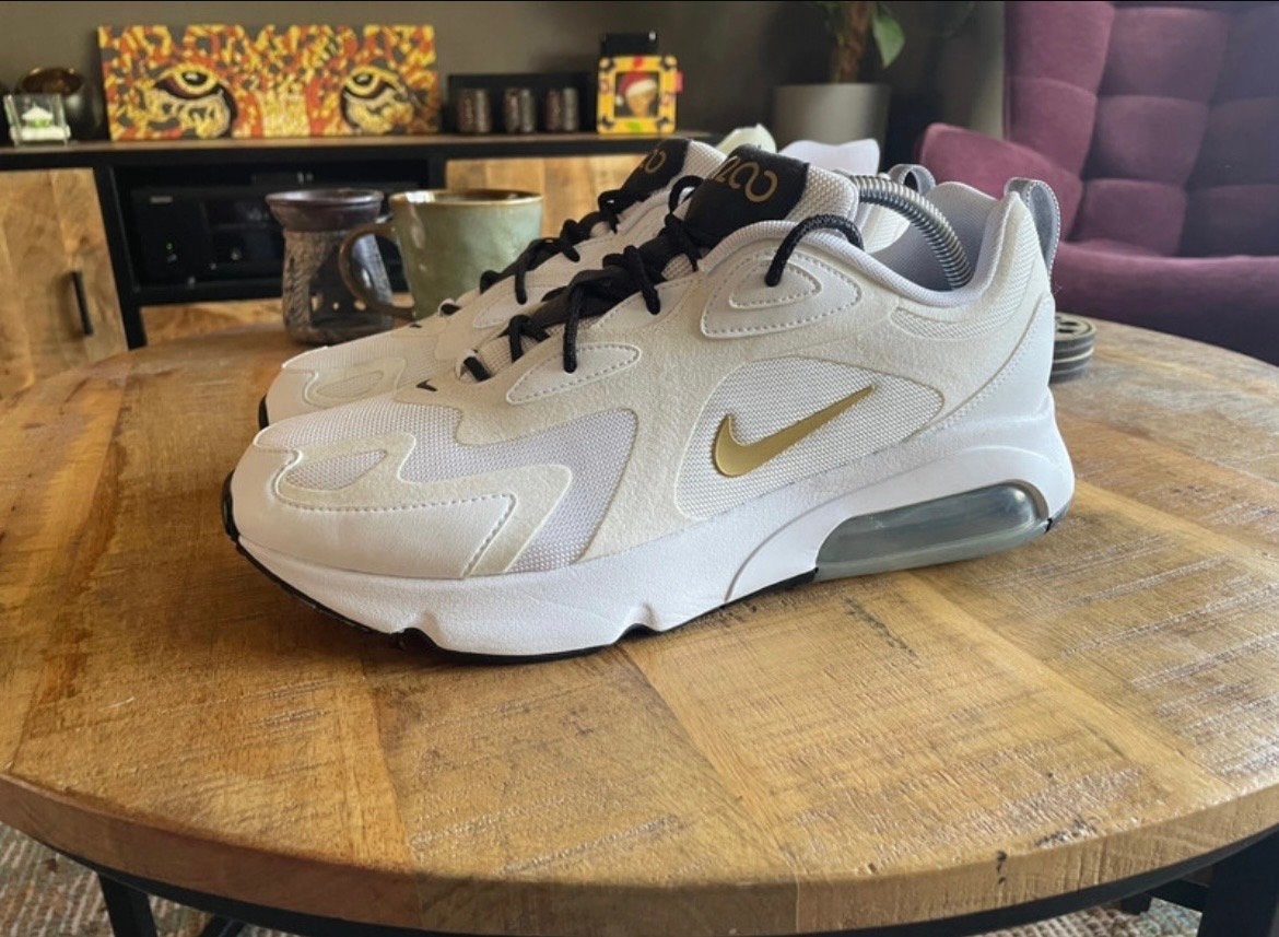 Nike Air Max 200 Wit Metallic Gold - Maat 44, Ophalen of Verzenden, Wit, Sneakers of Gympen