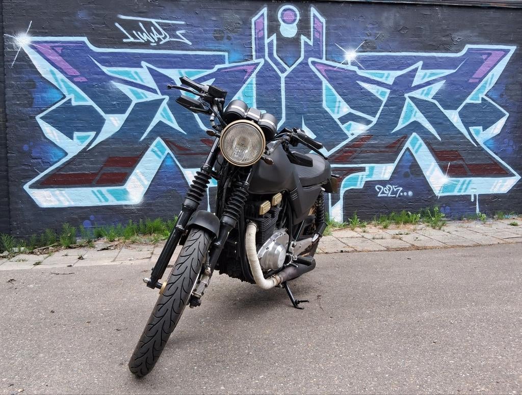 Suzuki gs 400 Cafe Racer, Motoren, Ophalen