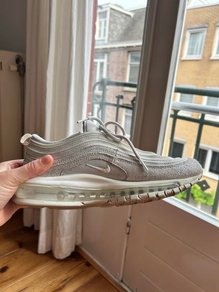 Nike Air Max 97 - Zo goed als nieuw, Kleding | Dames, Ophalen of Verzenden, Zo goed als nieuw, Beige, Sneakers of Gympen