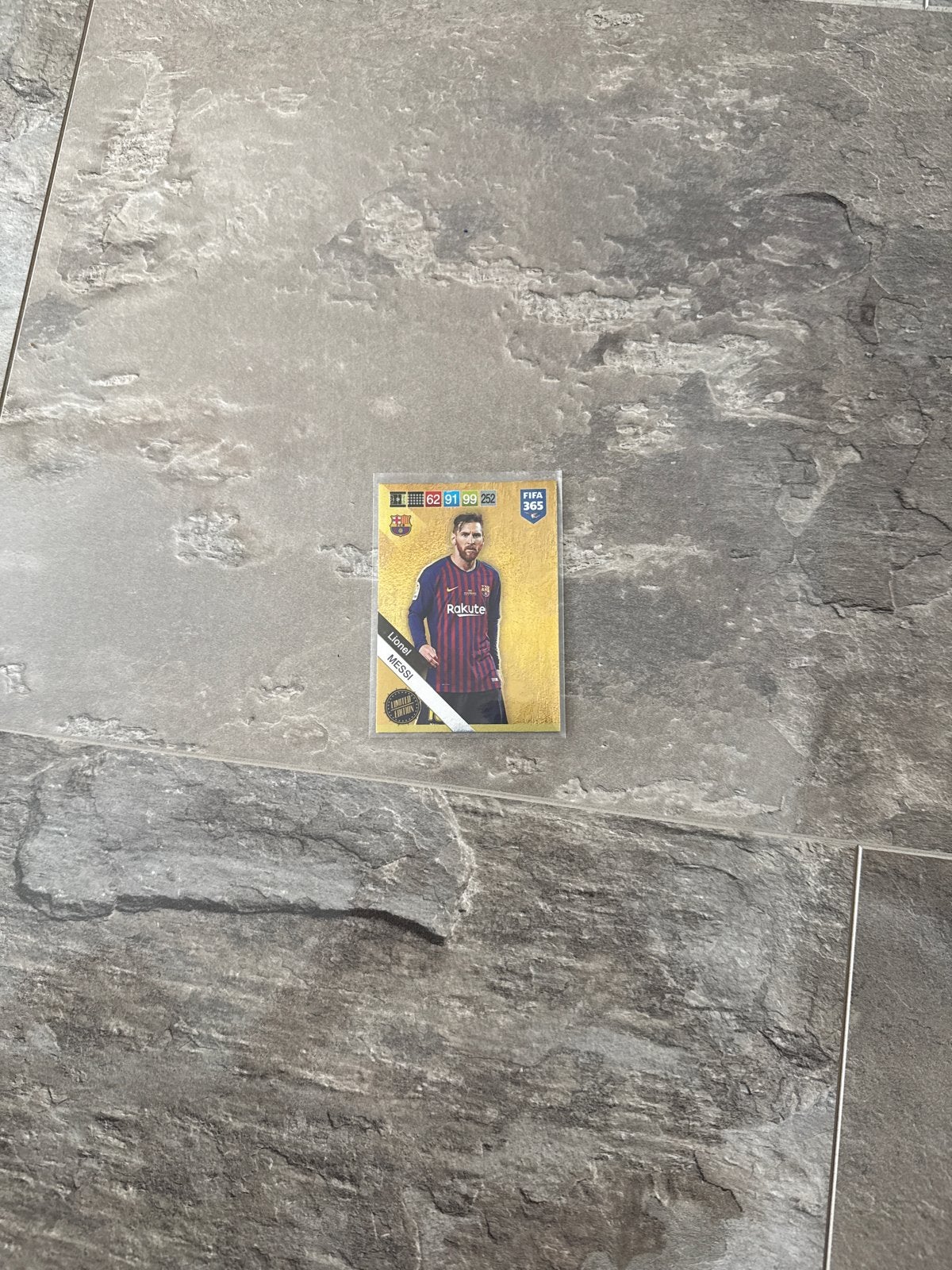 Panini FIFA 365 2019 Limited Edition Lionel Messi kaart, Ophalen of Verzenden, Zo goed als nieuw, Buitenlandse clubs, Spelerskaart