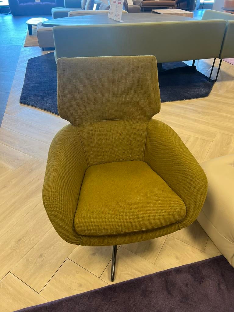 Leolux fauteuil Lloyd, Ophalen, 75 tot 100 cm, Zo goed als nieuw, Stof