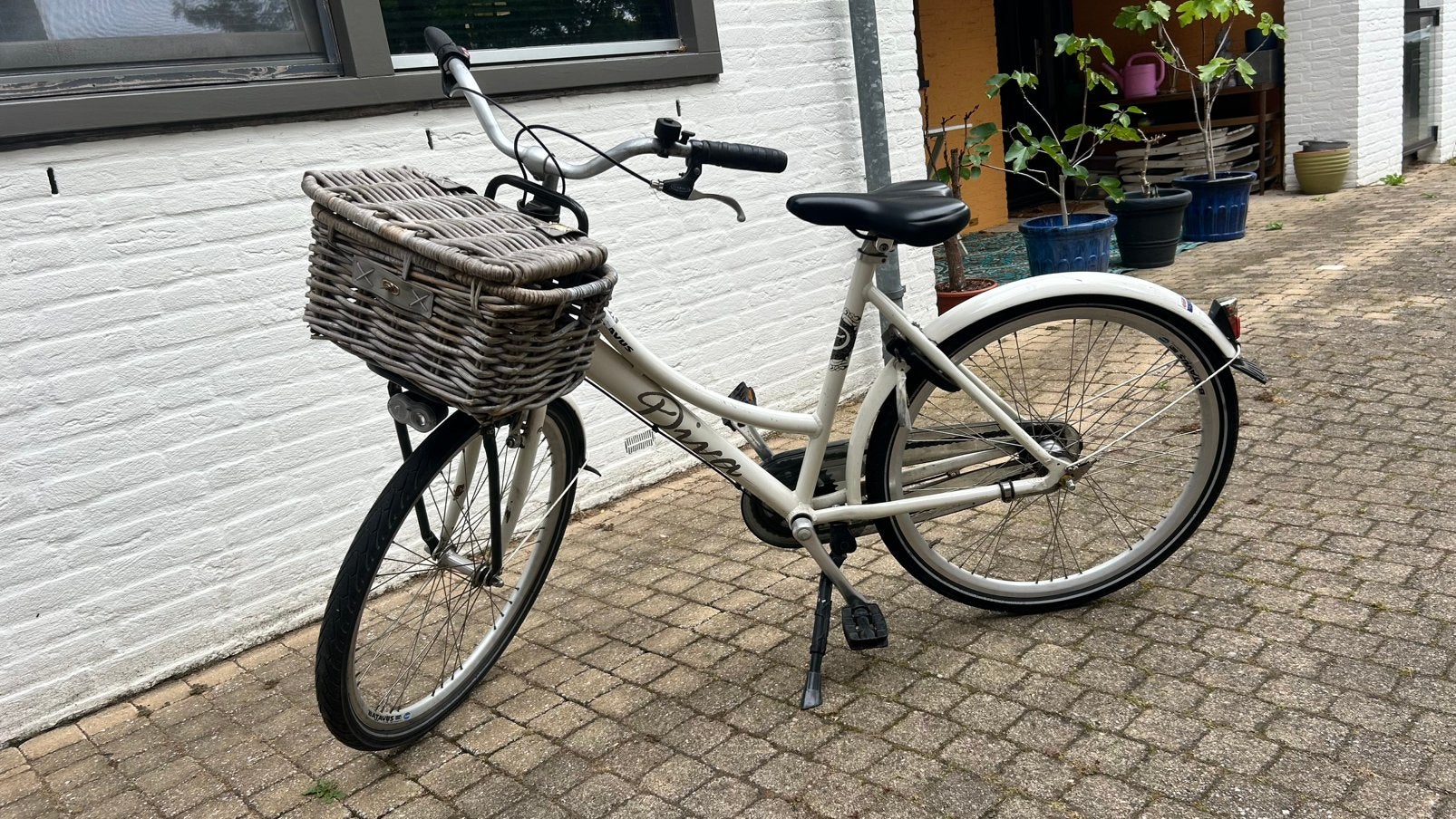 Fijne 26” BATAVUS Diva crème Wit meidenfiets ABUSslot +H.rem, Ophalen, Terugtraprem, Gebruikt, 47 tot 50 cm