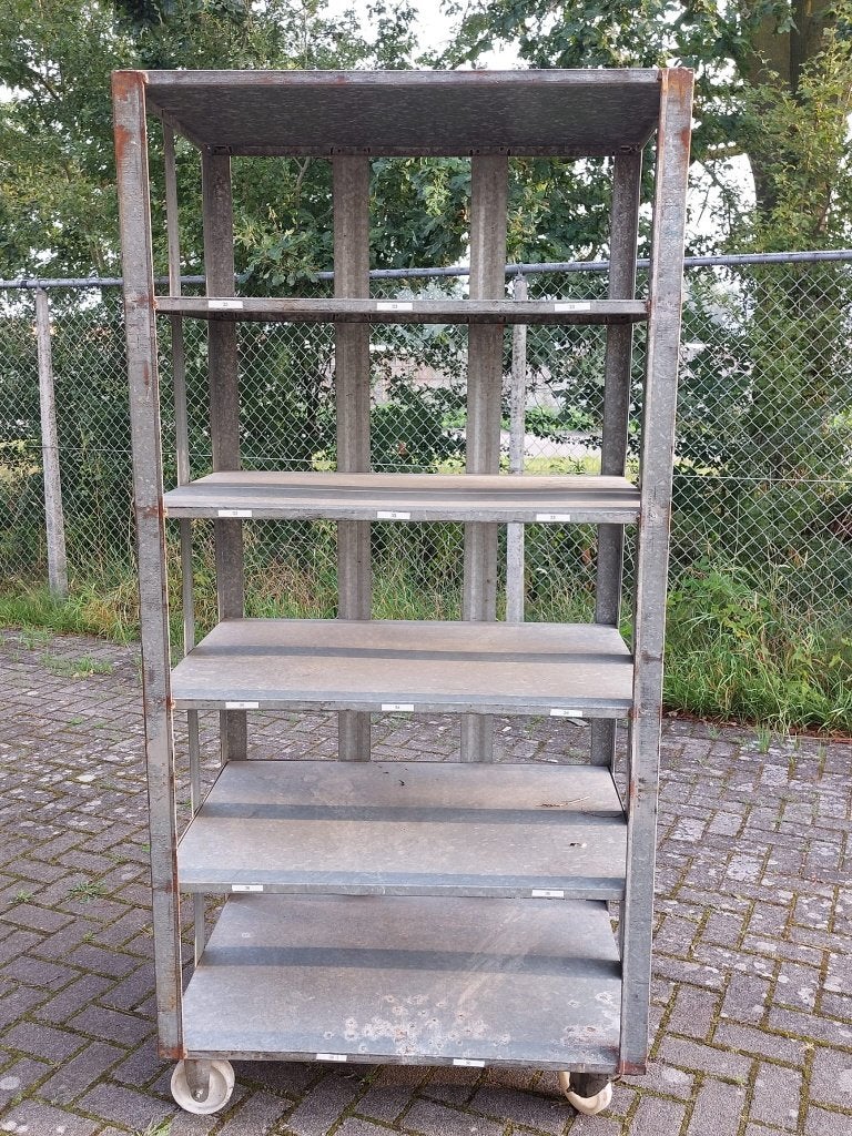 IJzeren rolrek / industriële bakkerskar, Ophalen, Gebruikt
