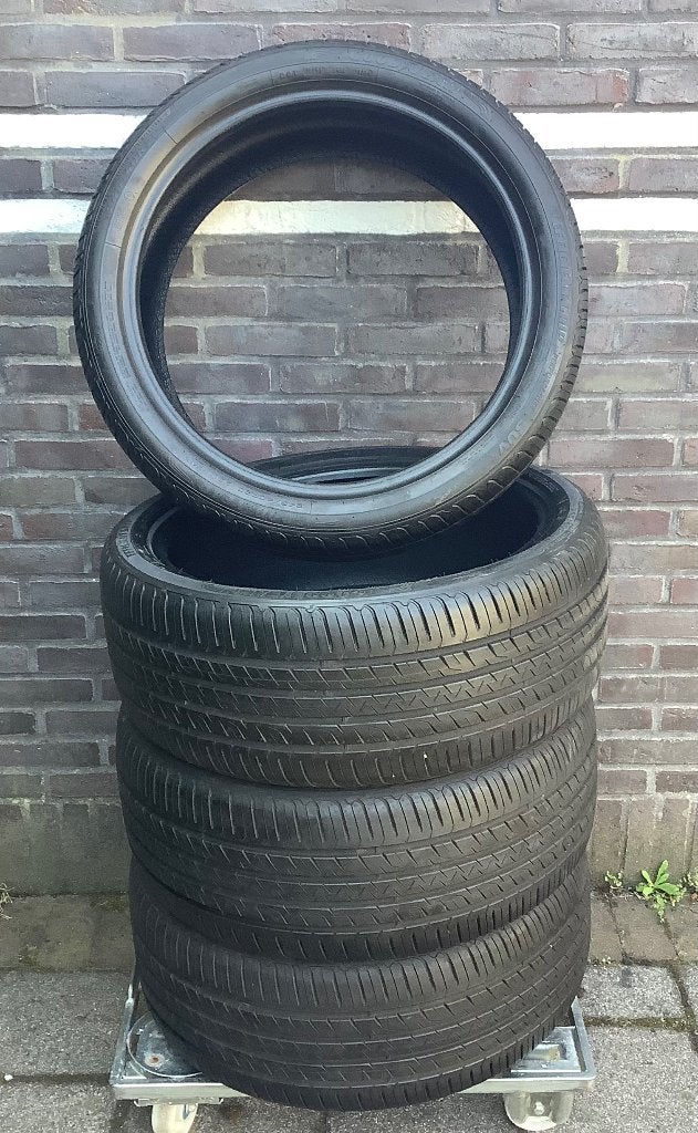 4 nieuwe demo zomerbanden Goodyear 245 40 20 99V, Auto-onderdelen, Banden en Velgen, Ophalen, 245 mm, Nieuw, Band(en)