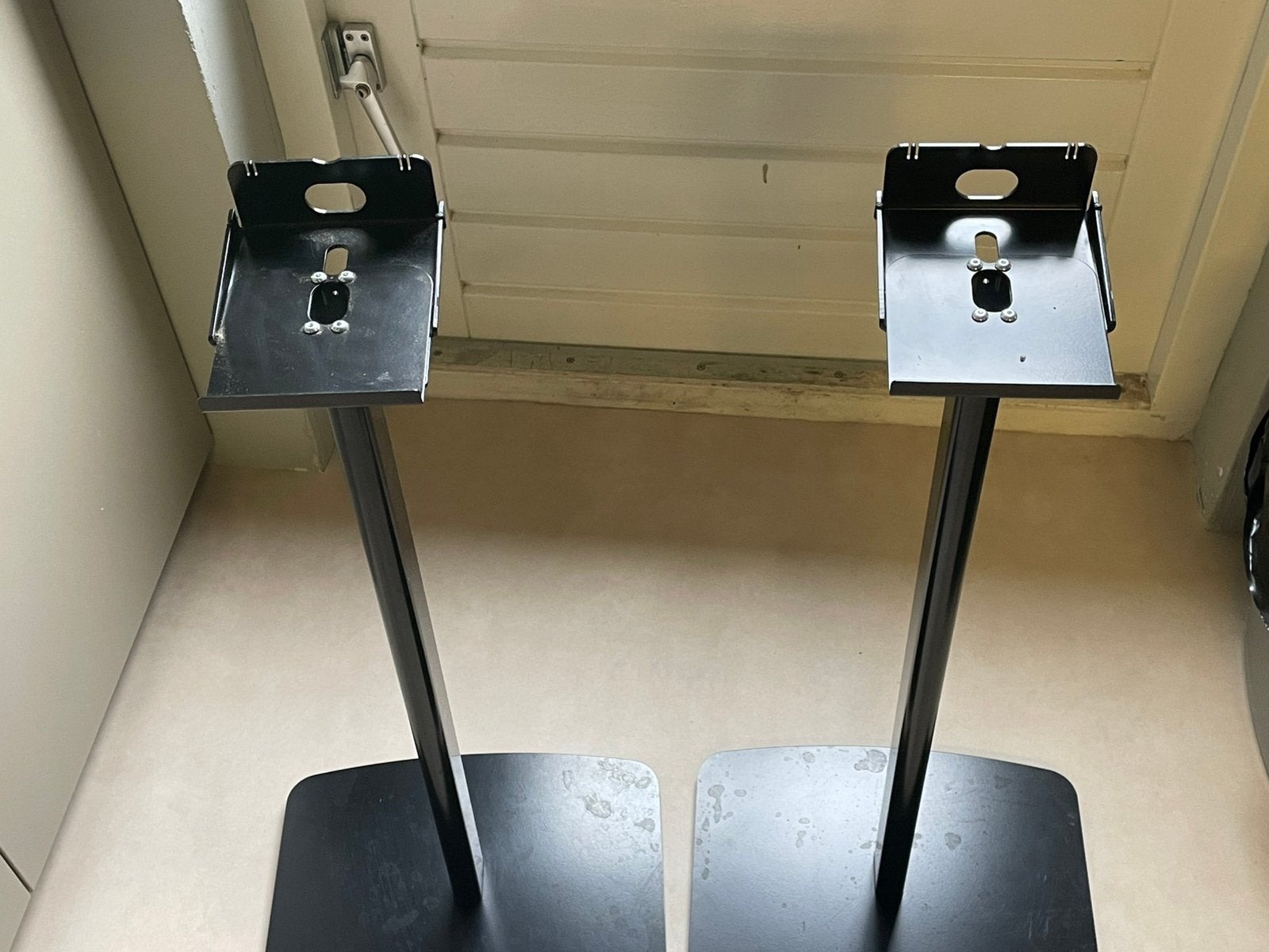 Fraaie standaards voor Sonos nummer 5 speakers
