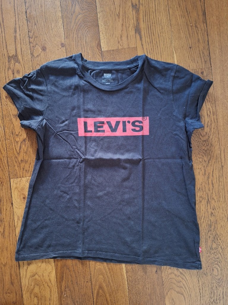 t-shirt Levi dames maat 32/34, Zwart, Ophalen of Verzenden, Korte mouw, Maat 34 (XS) of kleiner