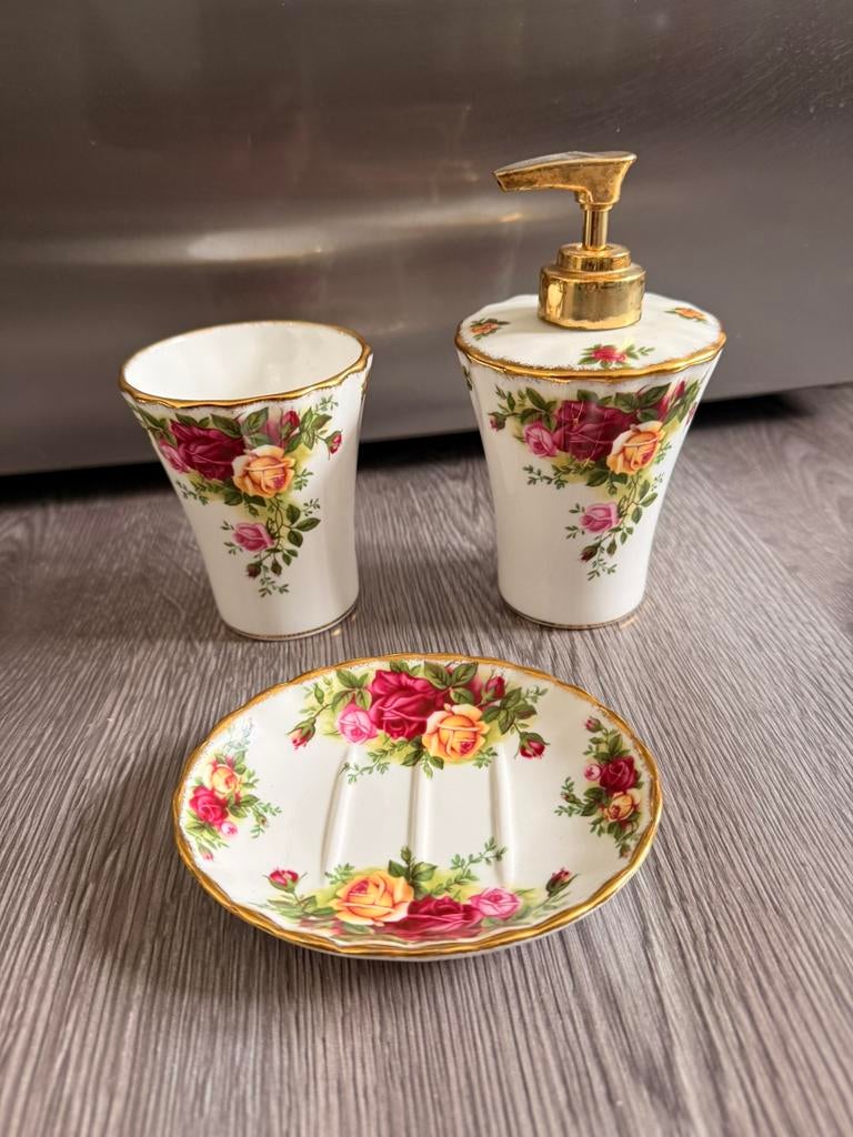 Zeldzaam setje! Royal Albert Old Country Roses bath set!, Ophalen of Verzenden