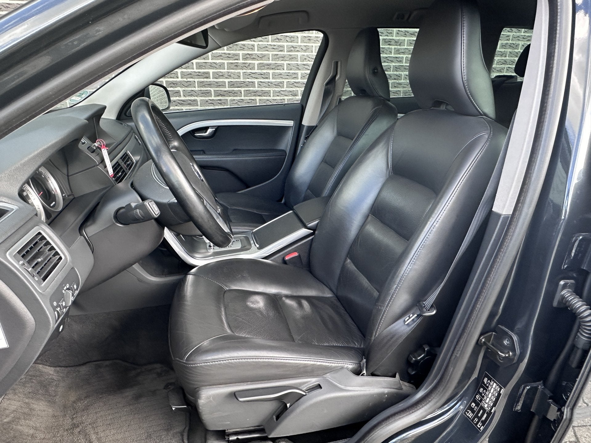 Volvo V70 1.6 T4 Limited Edition | Leder | Automaat | Stoelv, Euro 5, Gebruikt, 4 cilinders, 179 pk