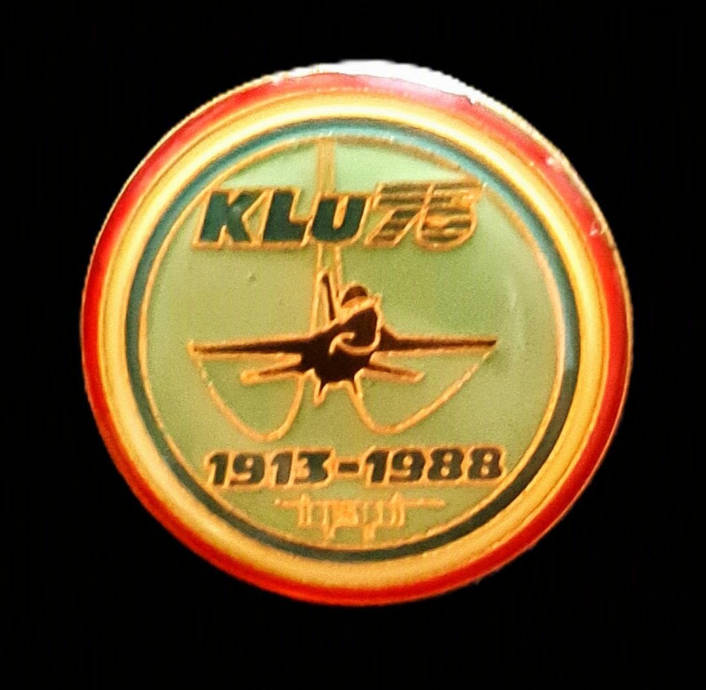 KLu75 1913-1988 broche, Verzenden, Nieuw, Overige onderwerpen, Speldje of Pin
