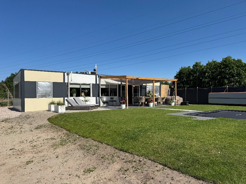 Ruime woonunit 120m2 met veranda, houtkachel en airco, Ophalen, Gebruikt