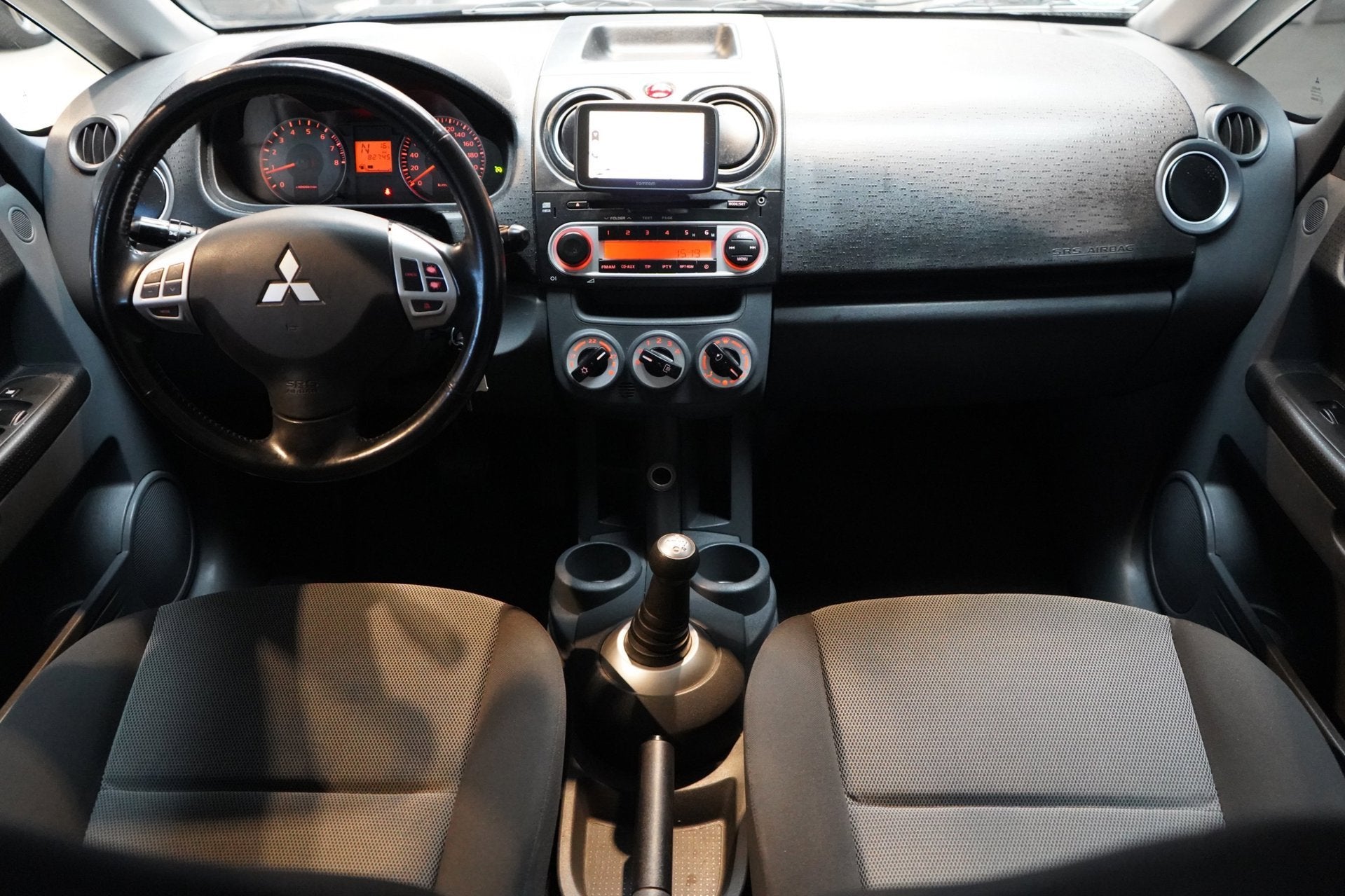Mitsubishi Colt 1.3 Edition Two | AUTOMAAT | ACHTERUITRIJC., Auto's, Stof, Gebruikt, 31 €/maand, Colt