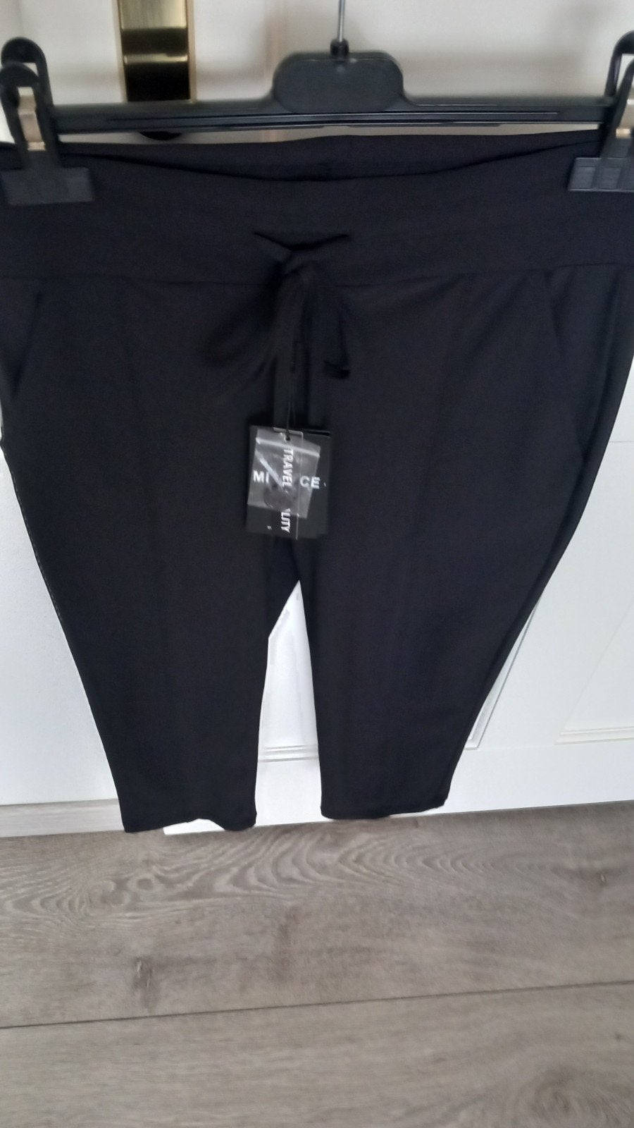 MI PIACE*ZWARTE TRAVELSTOF CAPRI/KNIE BROEK NIEUW!!, MI PIACE., Zwart, Nieuw, Ophalen of Verzenden