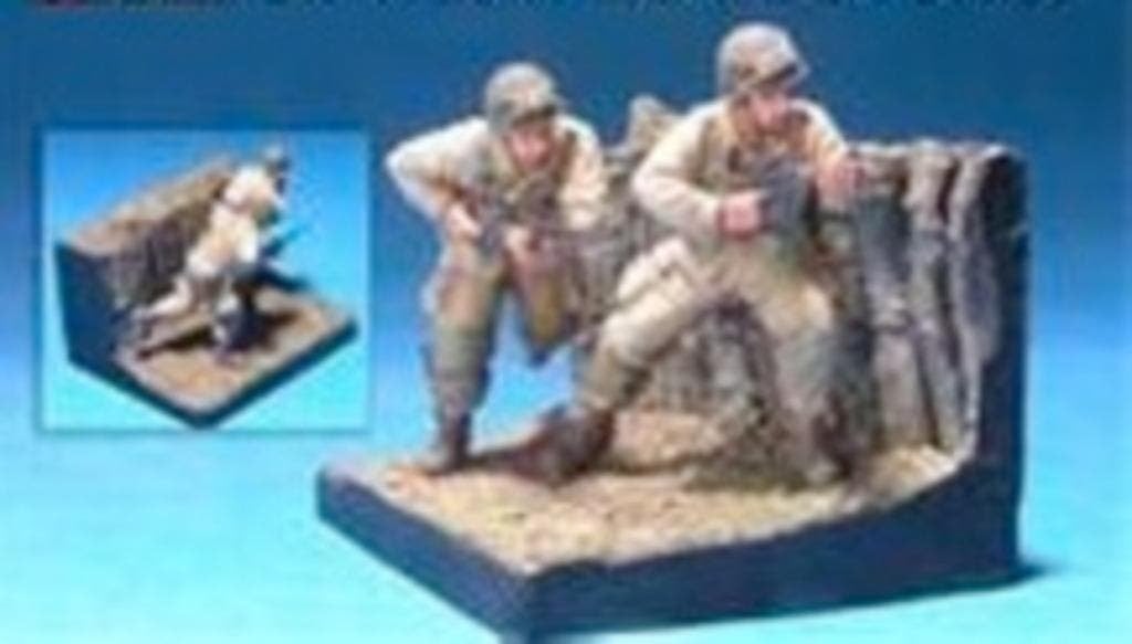Resin	US airborne running diorama 44 w/ base	1/35, Ophalen of Verzenden, Nieuw, 1:35 tot 1:50