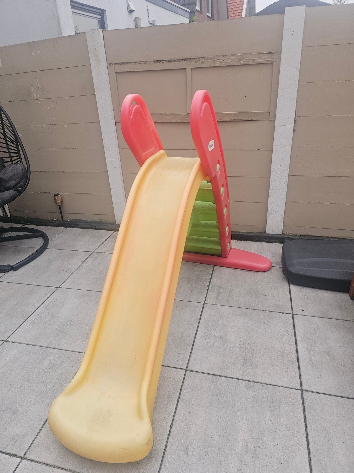 little tikes glijbaan, Kinderen en Baby's, Speelgoed | Buiten | Speeltoestellen, Ophalen, Glijbaan