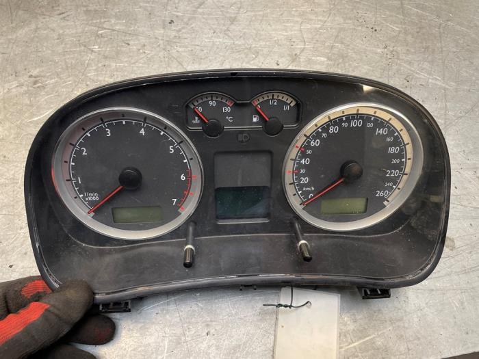 Instrumentenpaneel van een Volkswagen Golf, Gebruikt, -, Volkswagen, -