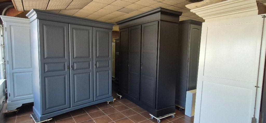 Landelijke antieke garderobe brocante kasten, kledingkasten, Ophalen, Zo goed als nieuw
