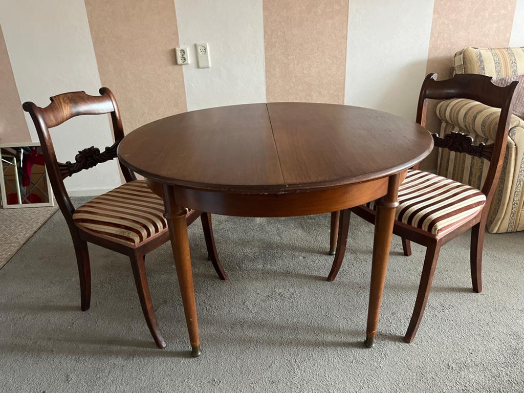 Antieke ronde eettafel met 2 stoelen, Ophalen