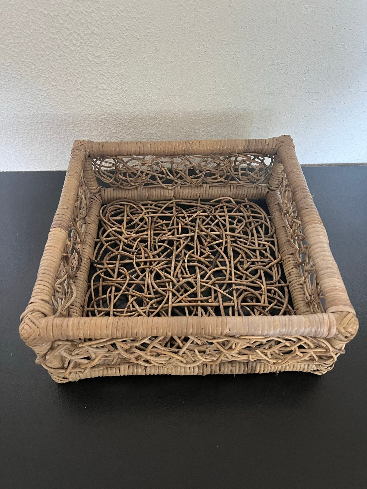 Rieten mand vierkant 30x29x10,5 cm, Gebruikt, Mand, Ophalen of Verzenden, Riet