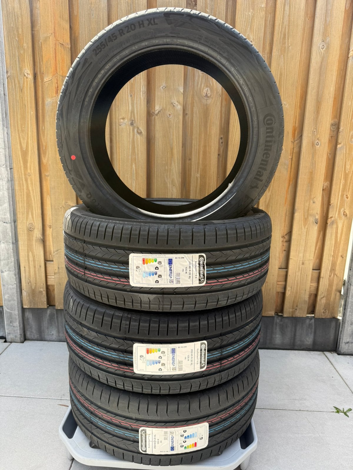 NIEUW! 255/45 R20 101T CONTINENTAL ECOCONTACT 6Q, Auto-onderdelen, Banden en Velgen, Ophalen, 255 mm, Nieuw, Band(en)